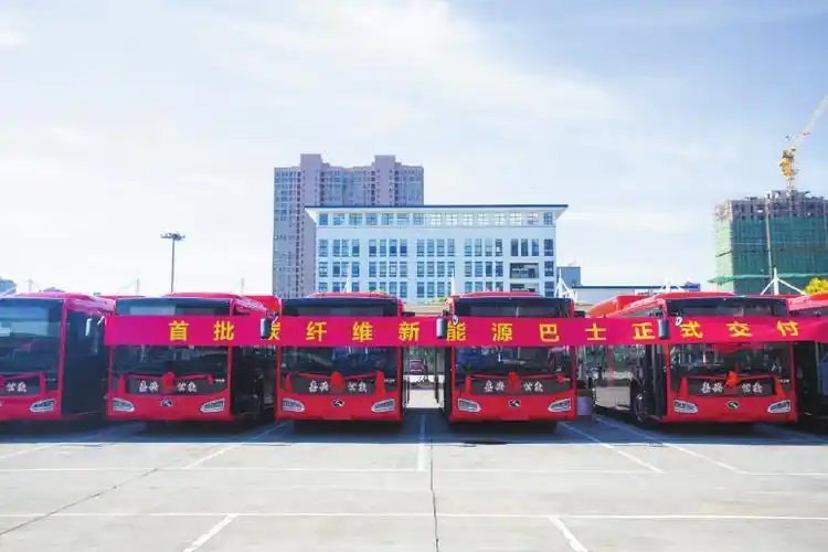 What Is The Golden Dragon Carbon Fiber Buses
